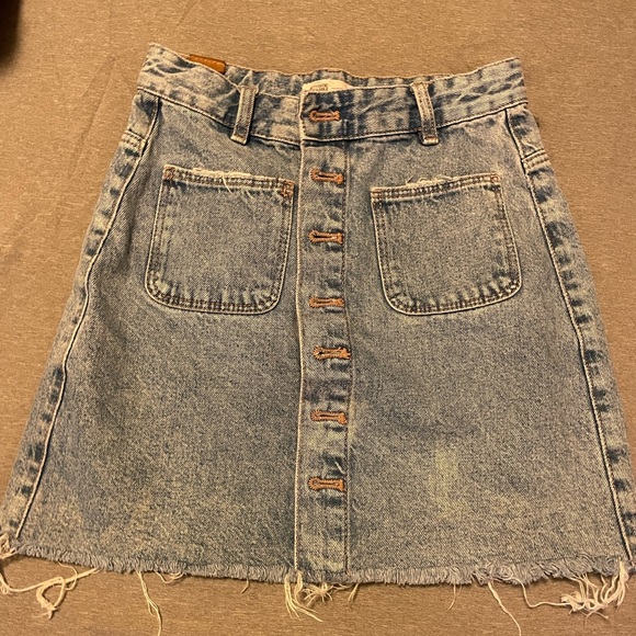 Zara Jean Skirt - Picture 1 of 3